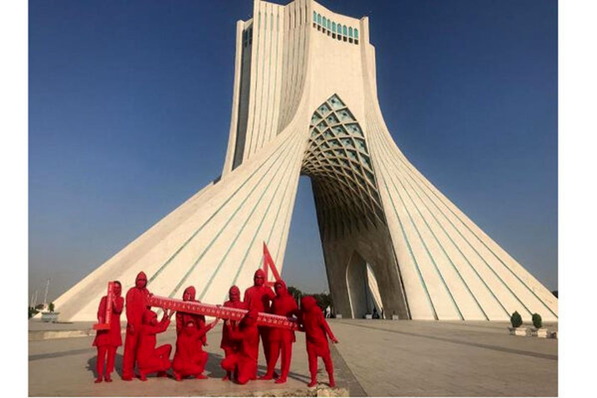 برج آزادی با هدف صلح جهانی جابه‌جا ‌شد