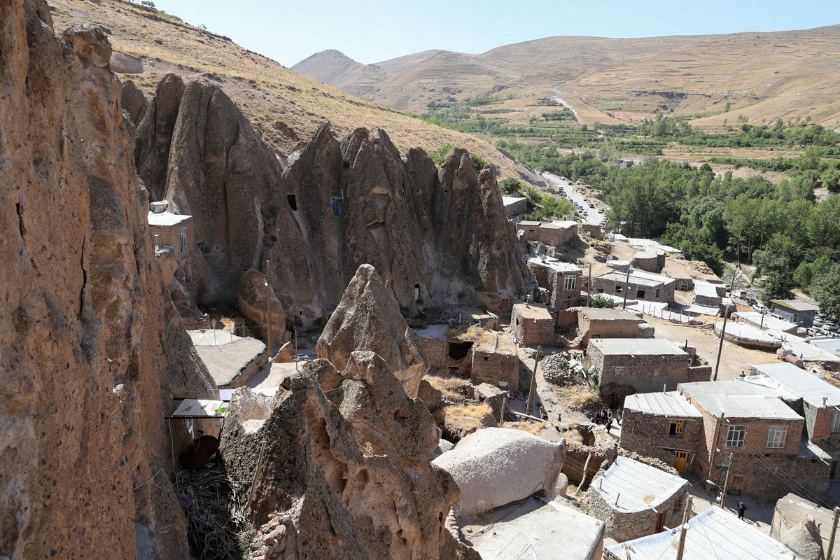 سامان‌دهی روستای تاریخی کندوان با ابزارهای تشویقی و بازدارنده