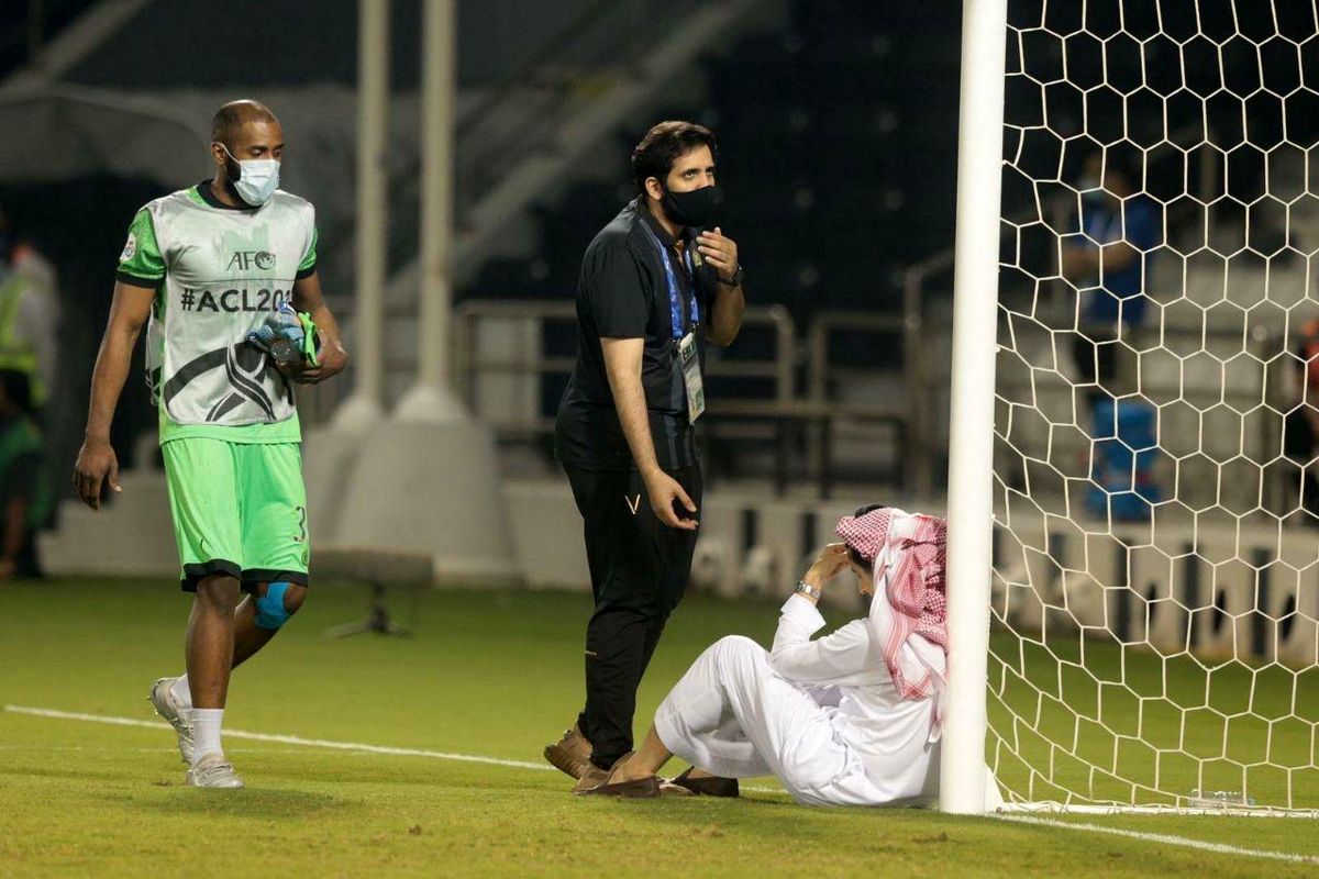 چهره خبرساز مسابقه النصر و پرسپولیس را بشناسید! + عکس