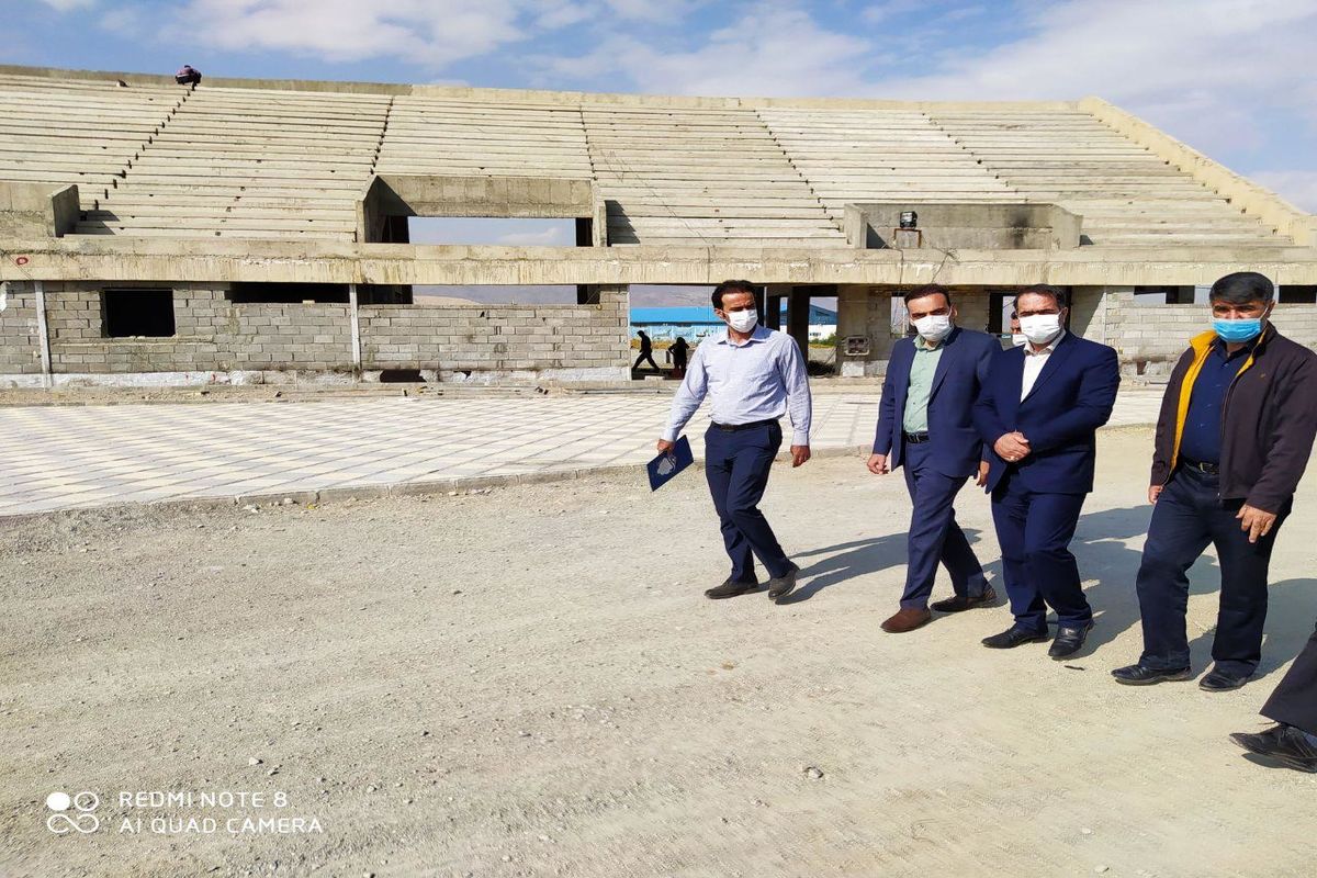 بازدید سرپرست ورزش و جوانان لرستان از پروژه های عمرانی-  ورزشی دورود