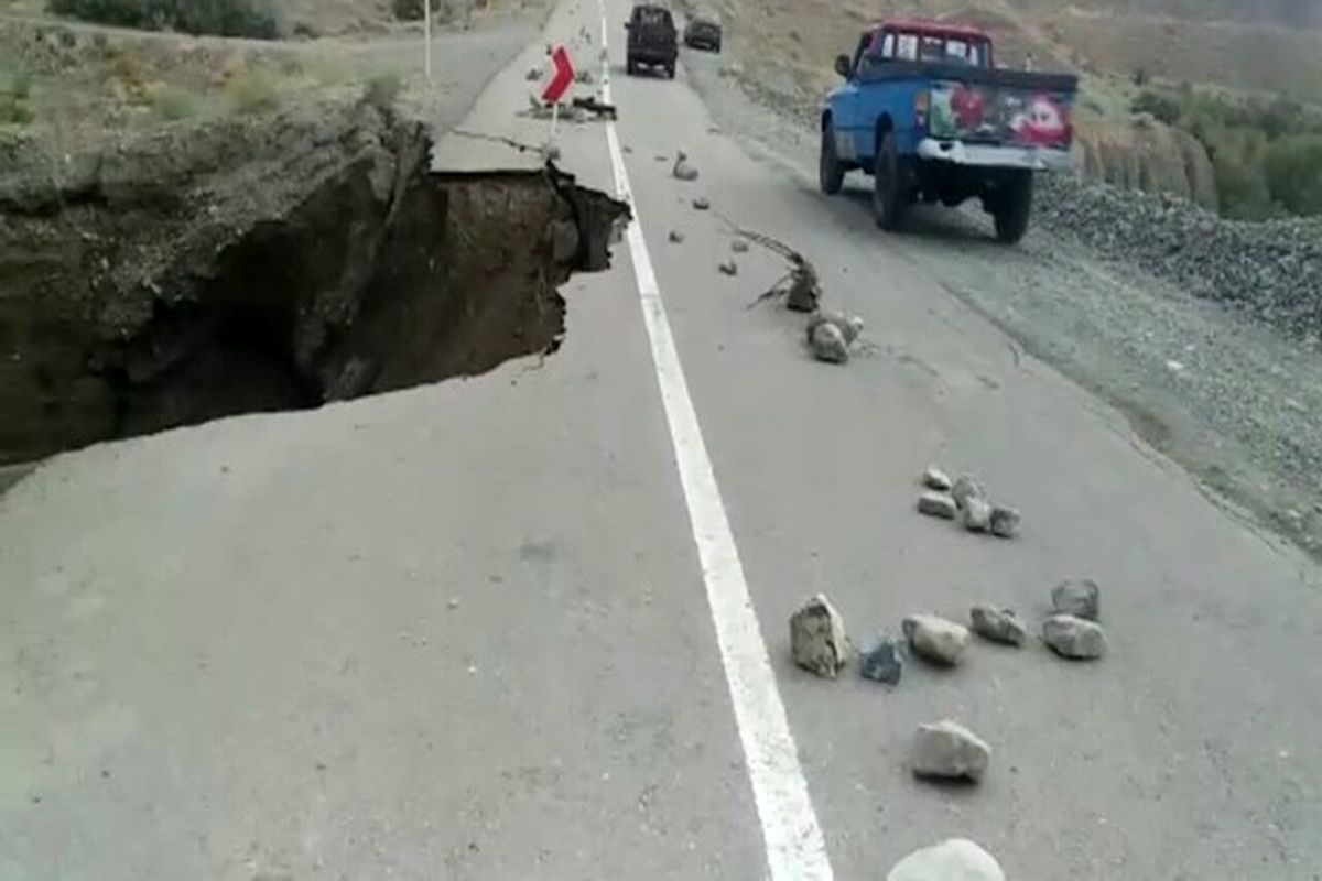 مسدود شدن ۱۵ روزه محور روانسر به کامیاران