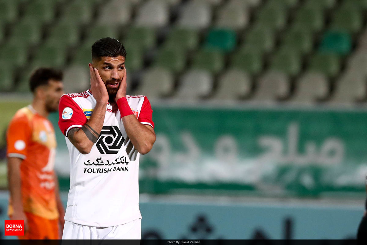 سرلک: با شوت از راه دور برای پرسپولیس گل می‌زنم