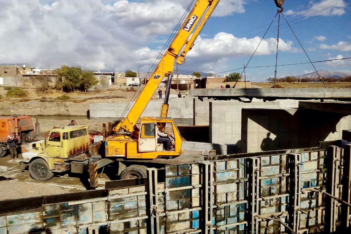 احداث پل ارتباطی دو روستای «رودباری» و «هادی آباد» بخش خزل نهاوند با اعتبار ۹.۶ میلیارد ریال