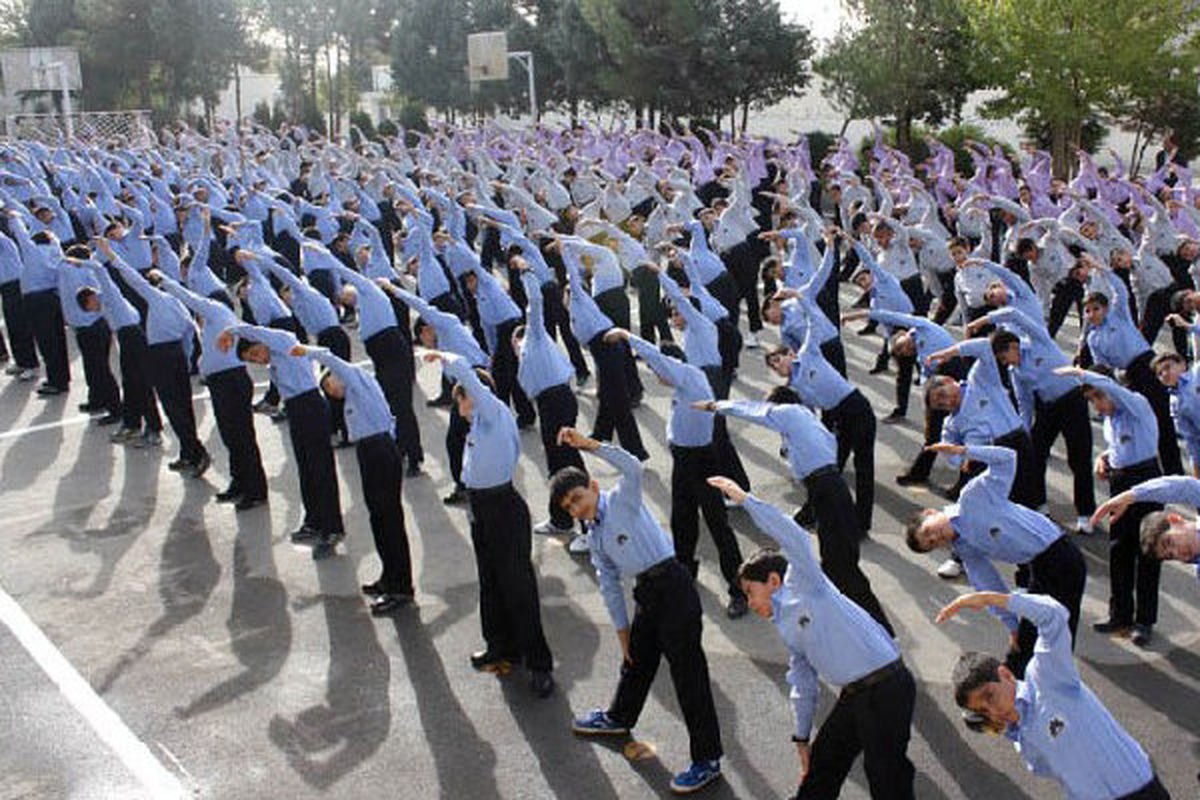 همکاری و همراهی والدین دانش آموزان در طرح کنترل وزن و چاقی دانش آموزان امری ضروری است