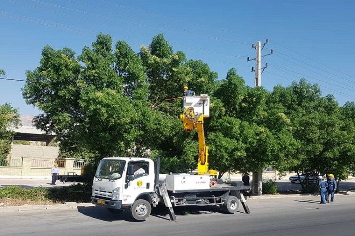 عملیات ایمن سازی ۱۵ کیلومتر از شبکه برق شهرستان  گچساران