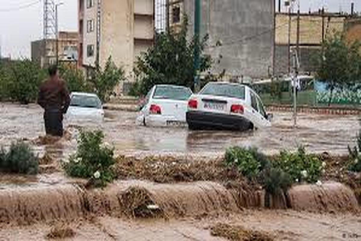 تداوم تولید نفت در خوزستان با وجود آبگرفتگی‌ها