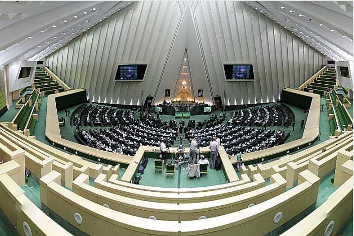 بیانیه قدردانی ۲۳۵ نفر از نمایندگان مجلس از زحمات کادر درمان در دوران کرونایی