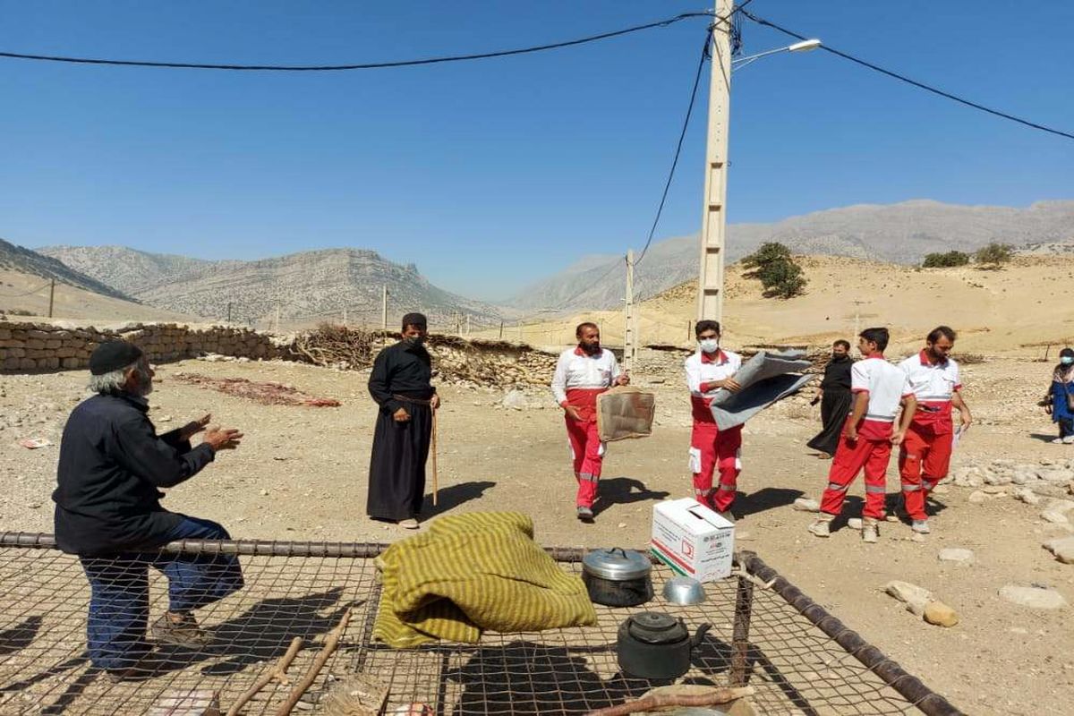 ۲۷۴ نفر از کارکنان ایثارگر هلال احمر استخدام شدند