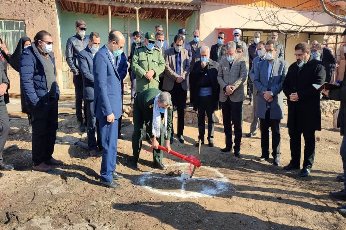 کلنگ ۱۰۰ واحد مسکونی در شهرستان آبیک به زمین زده شد