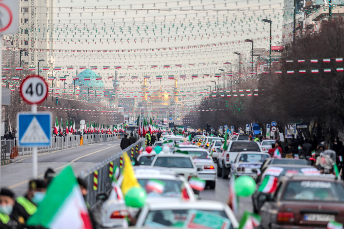 جشن ملی ۱۴۰۰ با حضور پرشور مشهدی ها برگزار شد