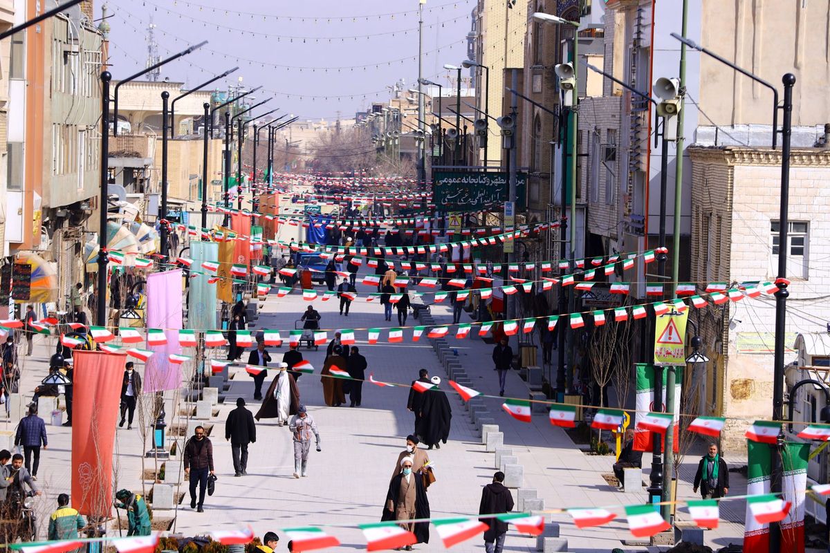 فاز سوم پیاده‌راه آیت‌الله مرعشی‌نجفی(ره) قم آماده بهره‌برداری شد