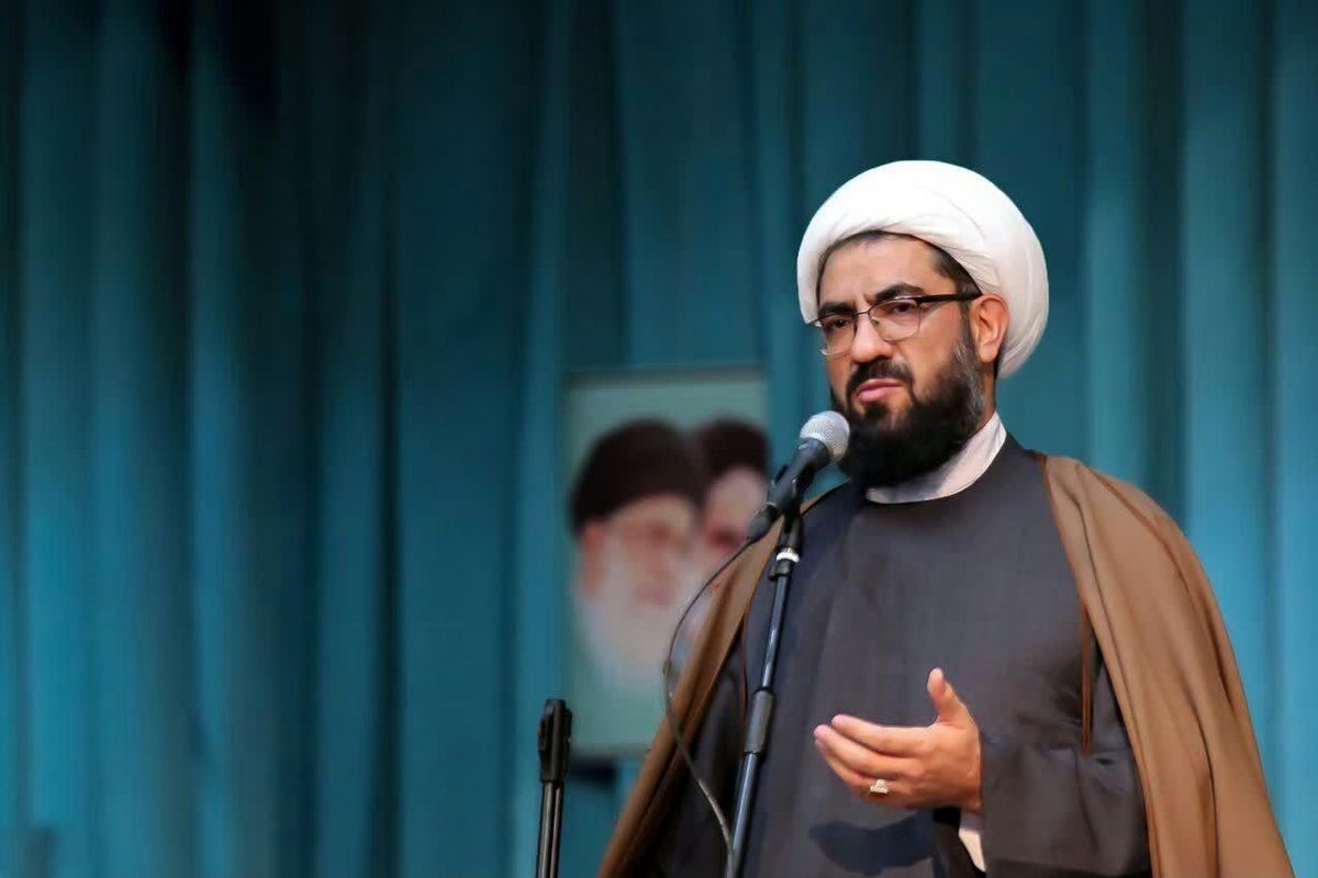 امام جمعه همدان: رعایت قانون در جامعه برای همگان یکسان باشد