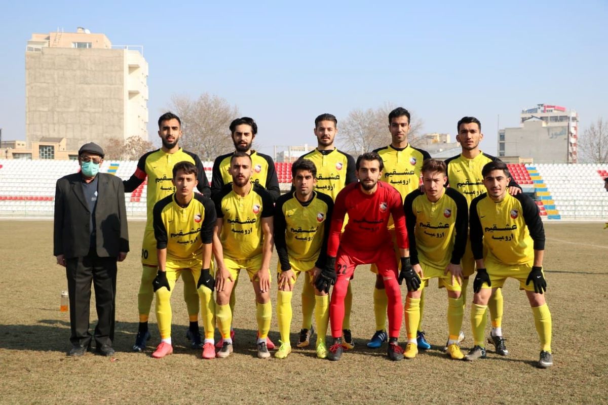 تساوی ارزشمند ۹۰ ارومیه برابر مس کرمان صدرنشین