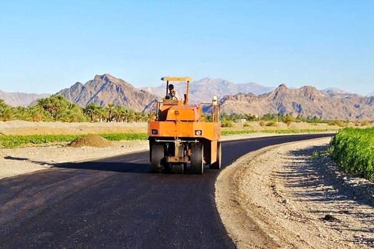 راه دسترسی به مجموعه تاریخی تخت سلیمان تکاب بهسازی و هموارتر شد