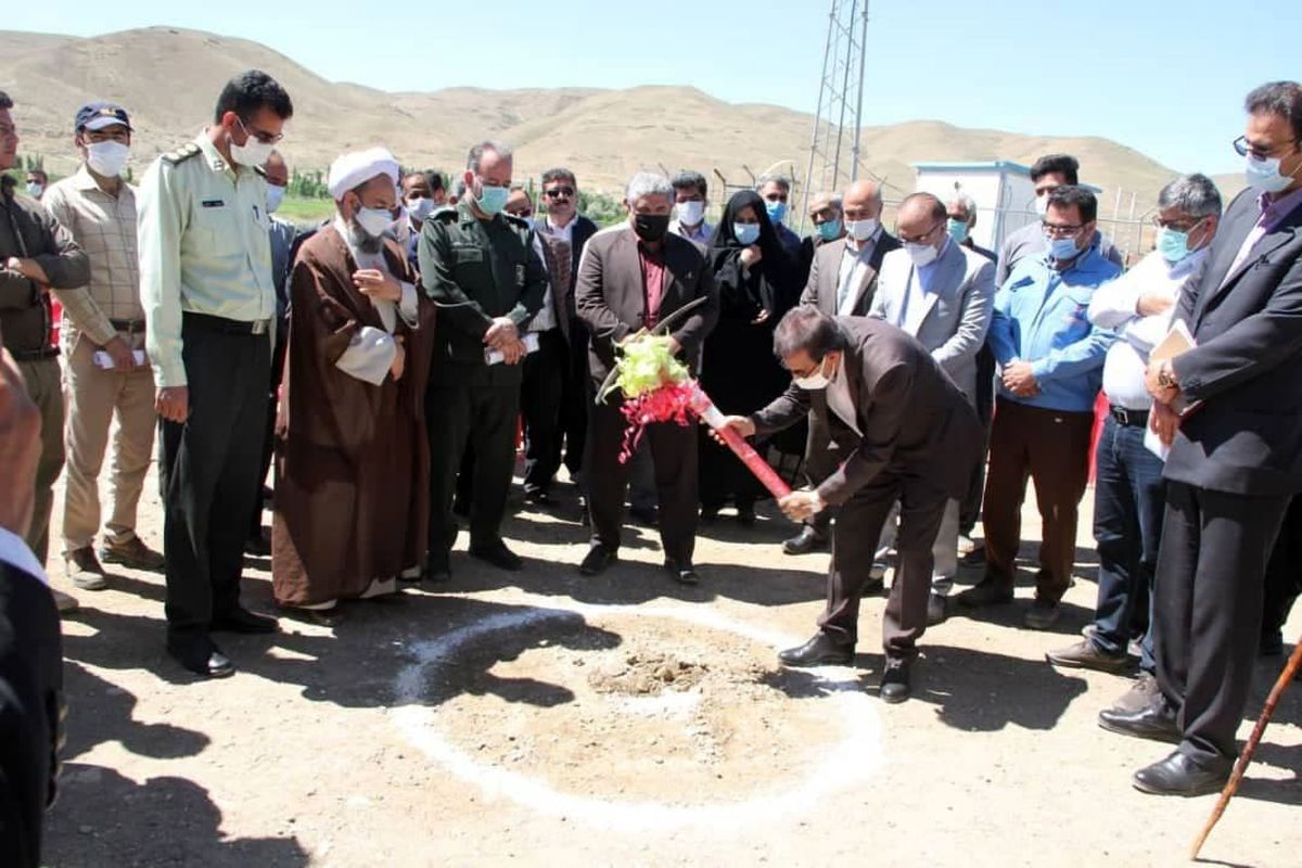 عملیات گازرسانی به ۳ مجتمع روستایی کلنگ زنی شد