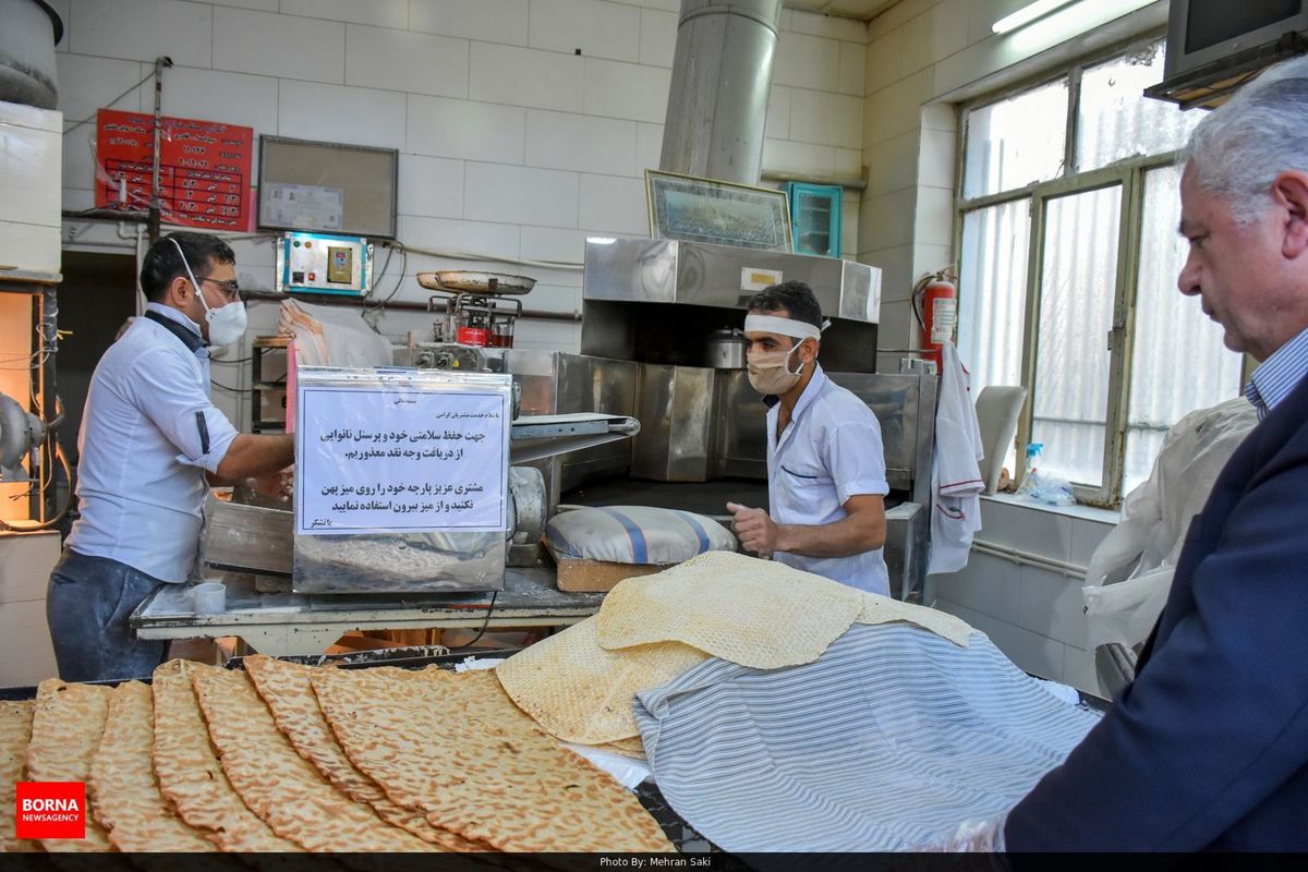 آغاز واکسیناسیون خبرنگاران؛ ۴ هفته دیگر/ تا کنون موردی فراگیر از قارچ سیاه در کشور نداشتیم/ نانوایی‌ها رتبه یک عدم رعایت پروتکل‌ها را داشتند