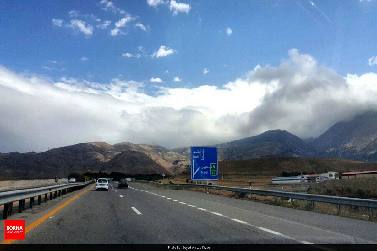 اعمال قانون ۴۷۰ هزار راننده متخلف/کاهش ۳۱ درصدی میزان سفرها در استان های تهران و البرز/اجرایی شدن طرح تعطیلی تهران و البرز تا ساعت ۷ صبح روز دوشنبه