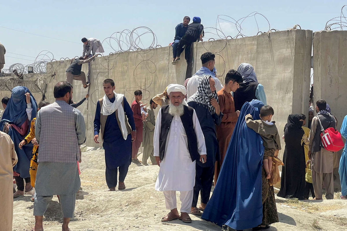 اقدام عجیب و غریب آمریکا/پناهجویان افغان به اوگاندا فرستاده می‌شوند!