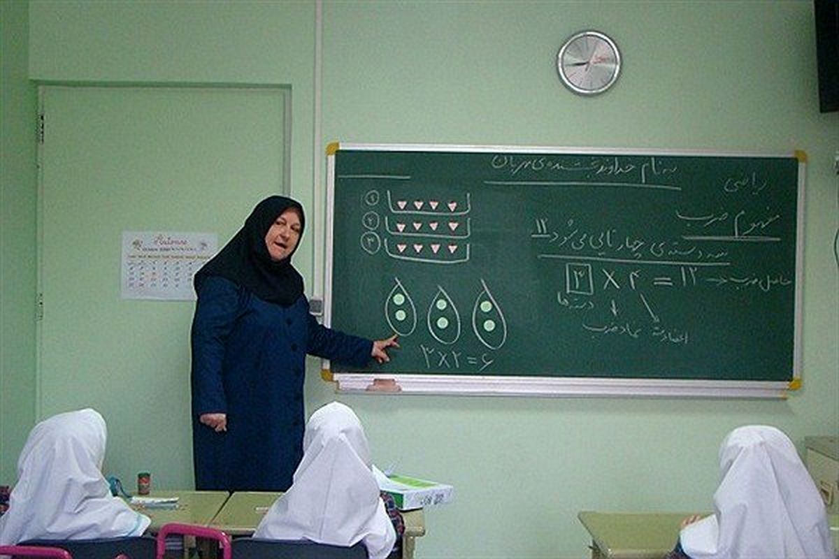 دانشجو معلمان جامانده از واکسیناسیون چه کنند؟