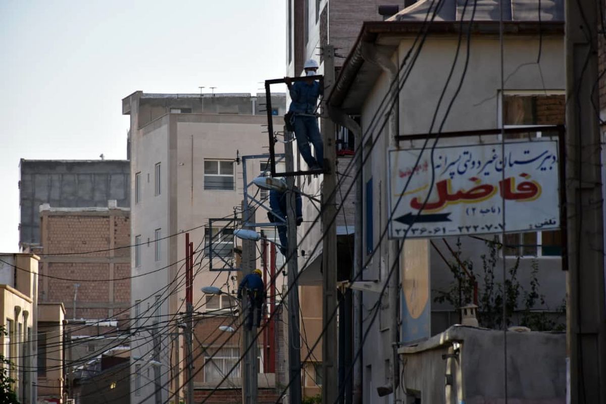 تبدیل بیش از ۲۶۰ کیلومتر شبکه مسی به کابل خودنگهدار