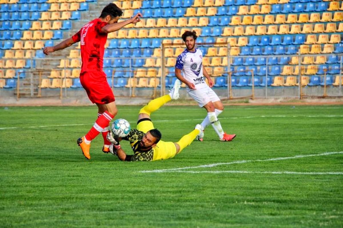 قشقایی صدرنشین شد؛ حریف پرسپولیس باخت!