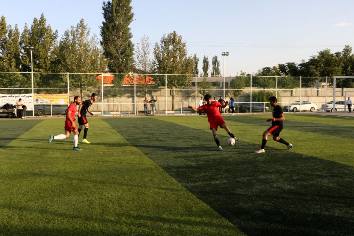 نماینده خوی قهرمان مینی فوتبال جام پرچم استان آذربایجان‌غربی شد