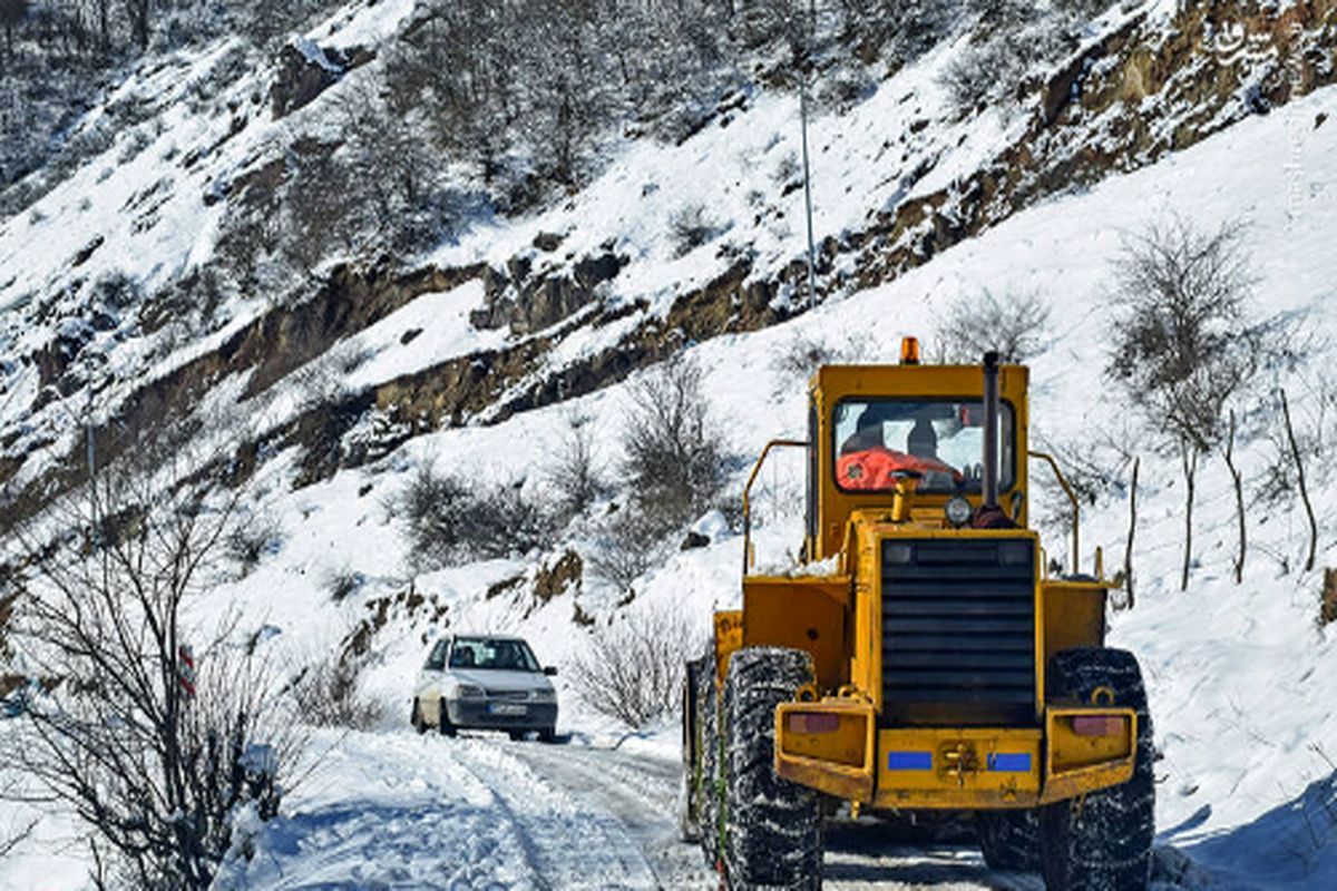 بازگشایی راه ۷۰ روستای برفگیر استان قزوین