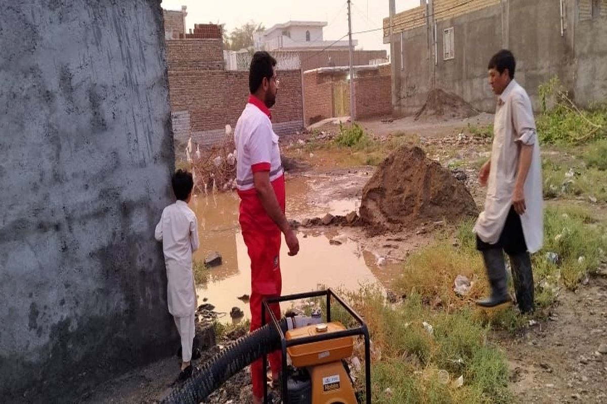 امدادرسانی به ۳۰۳ آسیب دیده از سیل در شمال سیستان و بلوچستان