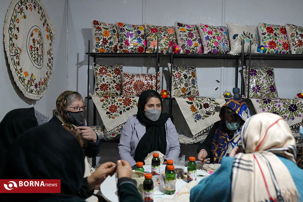 معاون صنایع دستی کشور: مادران امروزی با صنایع دستی بیگانه‌اند/ فاقد بانک اطلاعاتی در حوزه صنایع دستی هستیم