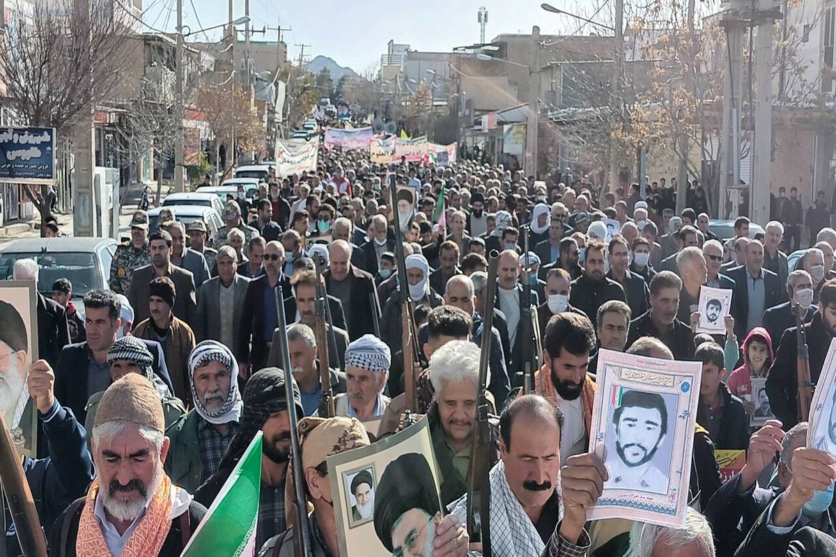 حضور پرشور مردم آبدانان در راهپیمایی ۲۲ بهمن