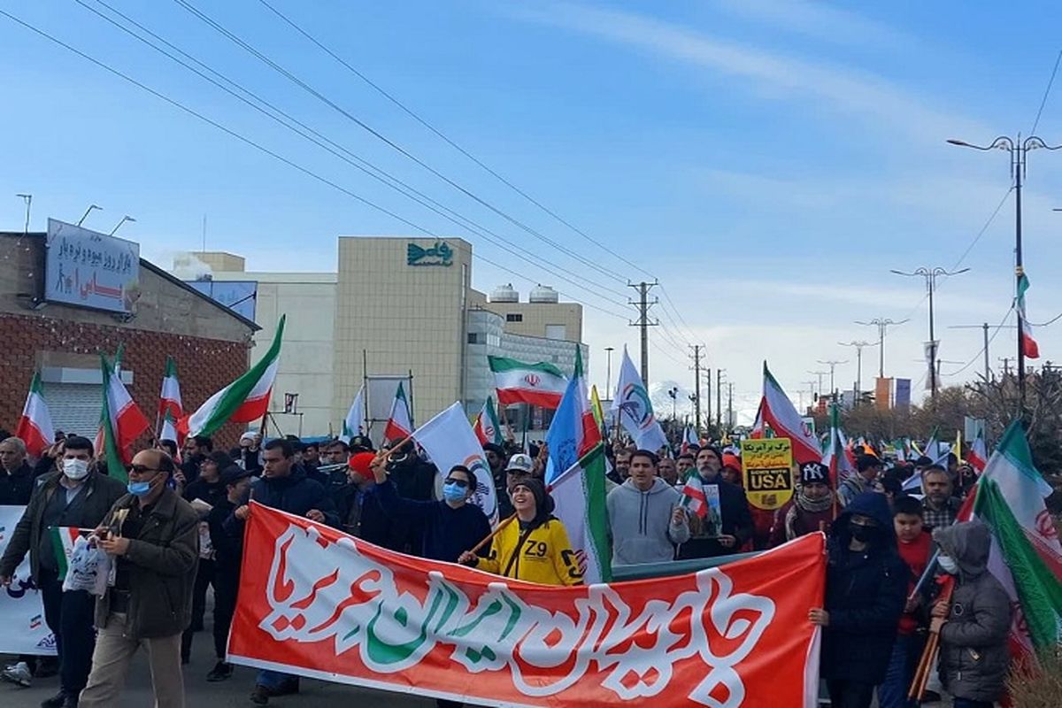 حضور پر شور مردم شهرستان پردیس هم صدا با کل کشور در یوم الله ۲۲ بهمن