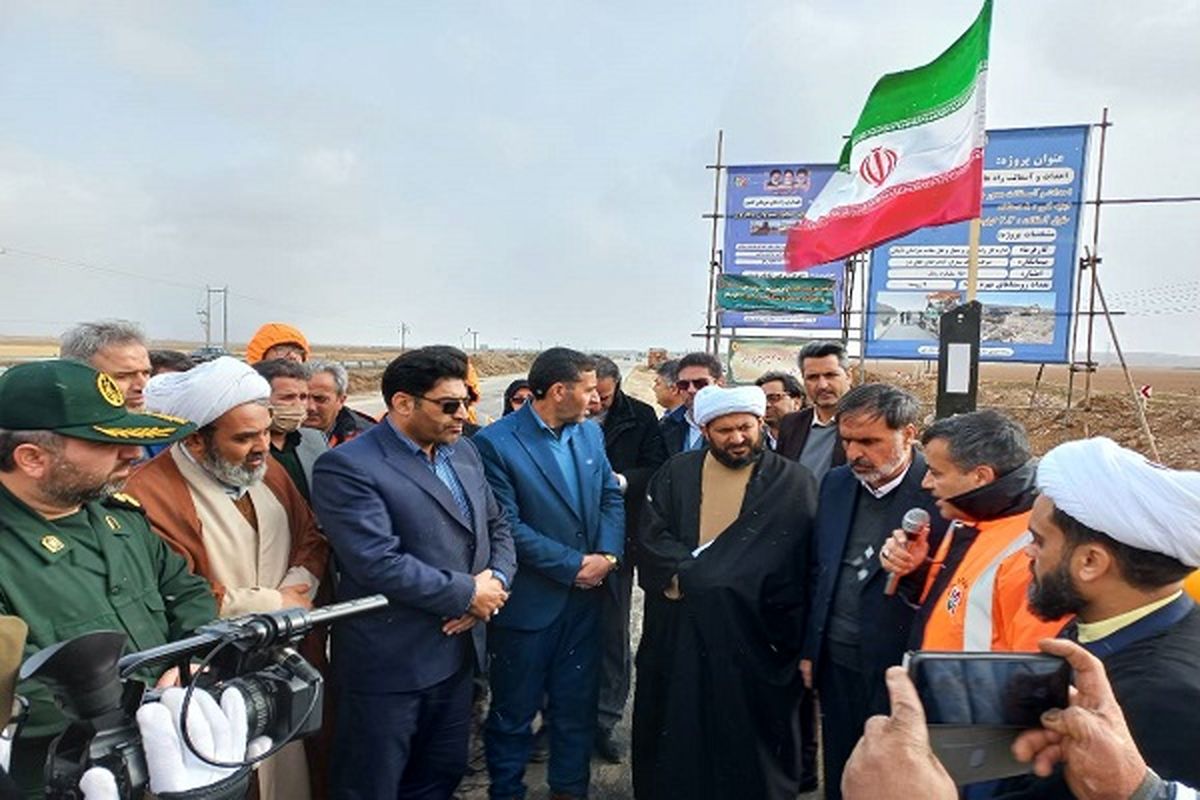 بهره برداری از ۴/۳ کیلومتر آسفالت راه روستایی در شهرستان فاروج و ۷/۵ کیلومتر روکش حفاظتی راه شریانی در محورهای شیروان - فاروج و فاروج - قوچان