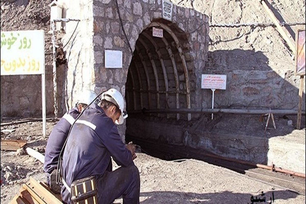 معاون فرماندار سیرجان: مس تخت گنبد به کارگران خود بدهی ندارد/رئیس اداره کار: اعتصاب کارگران تخت گنبد غیرقانونی است