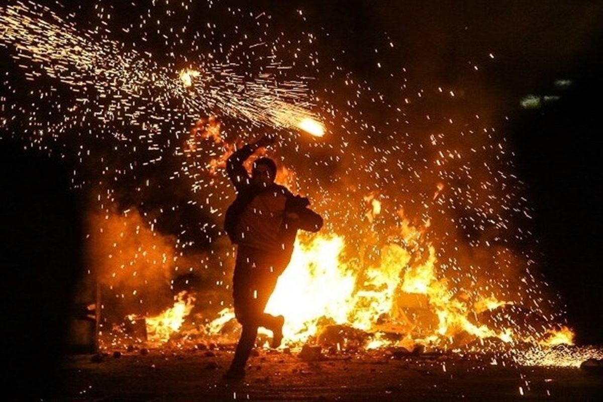 خانواده ها از فرزندان خود در شب چهارشنبه آخر سال مراقبت بیشتری انجام دهند