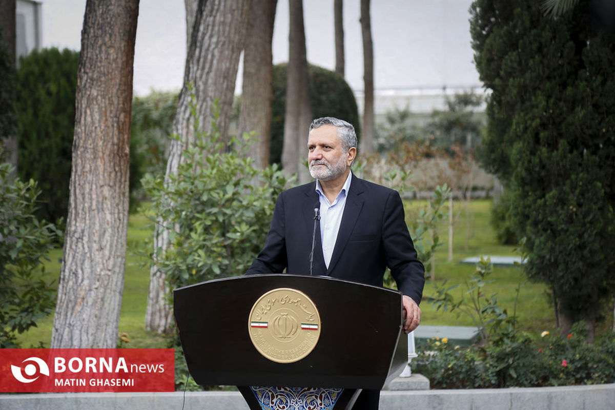 مرتضوی: حداقل حقوق و دستمزد کارگران اوایل هفته آینده مشخص می‌شود/ اتصال ۳۰ هزار فروشگاه به سامانه کالابرگ الکترونیکی