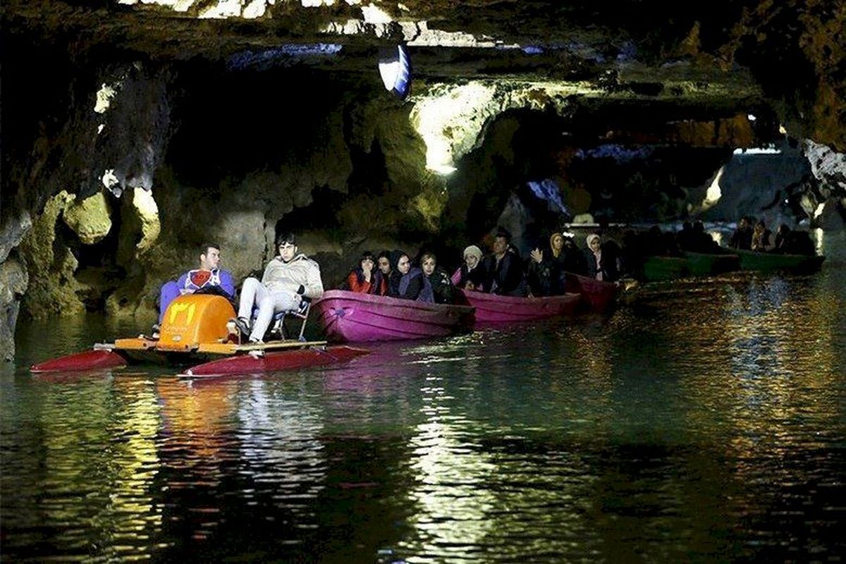 ۱۸ هزار گردشگر از مجموعه تفریحی غار علیصدر دیدن کردند