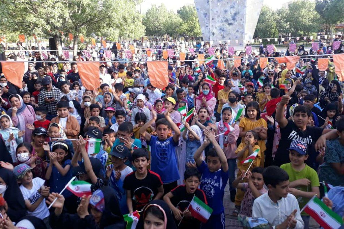 جشن میلاد امام رضا(ع) در شهر بیدستان برگزار شد