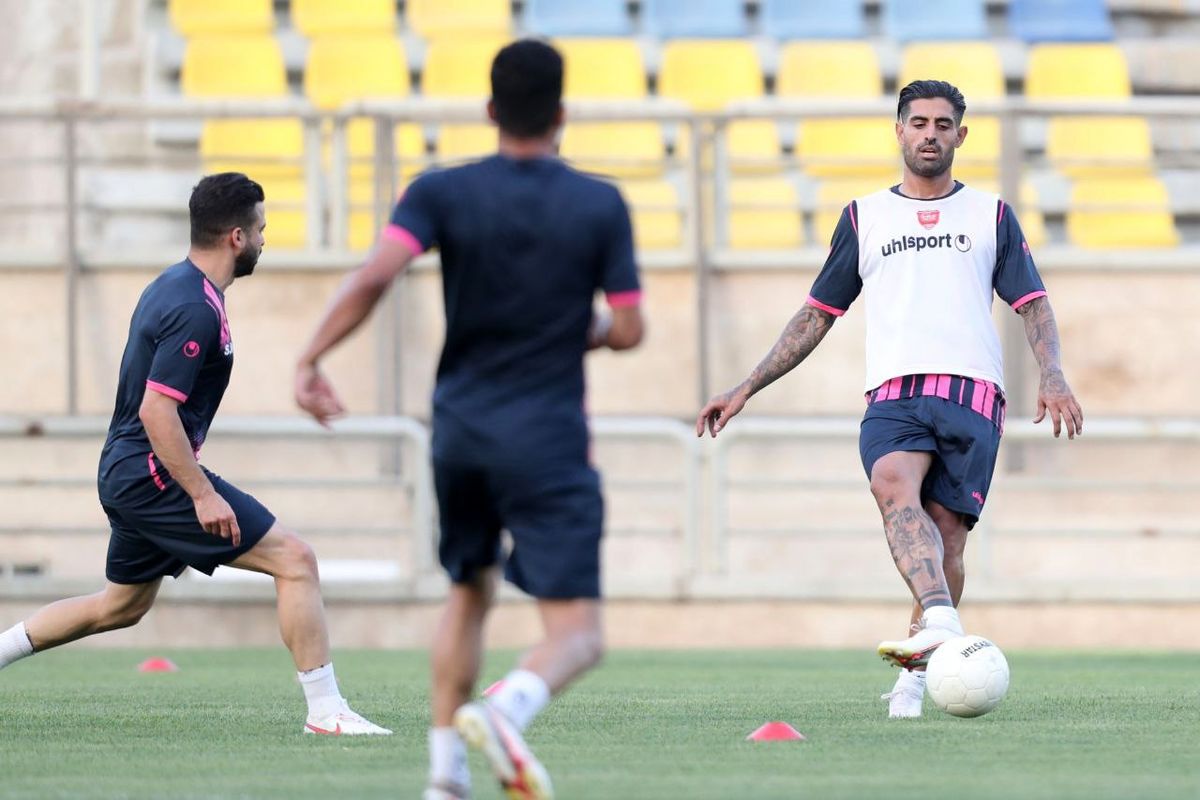 مدافع پرسپولیس به زادگاهش بر می‌گردد!