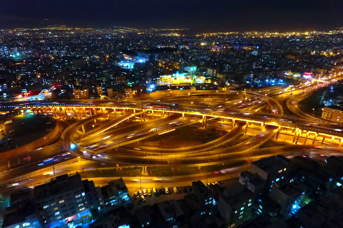 زیر گذر محلاتی روشن شد