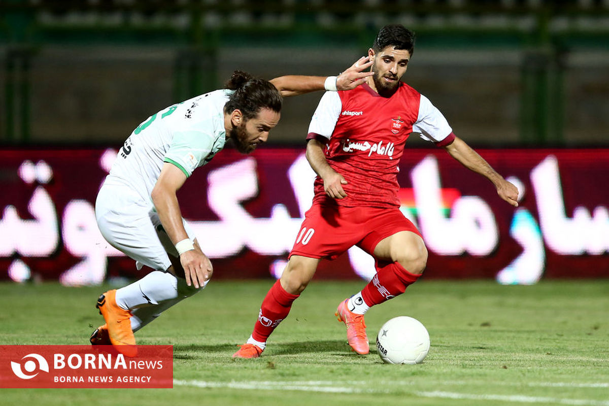 سوغاتی جذاب جوان پرسپولیس از اصفهان