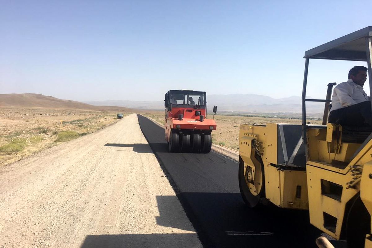 ۳۲ کیلومتر از محورهای روستایی شهرستان ماکو بهسازی و آسفالت شد