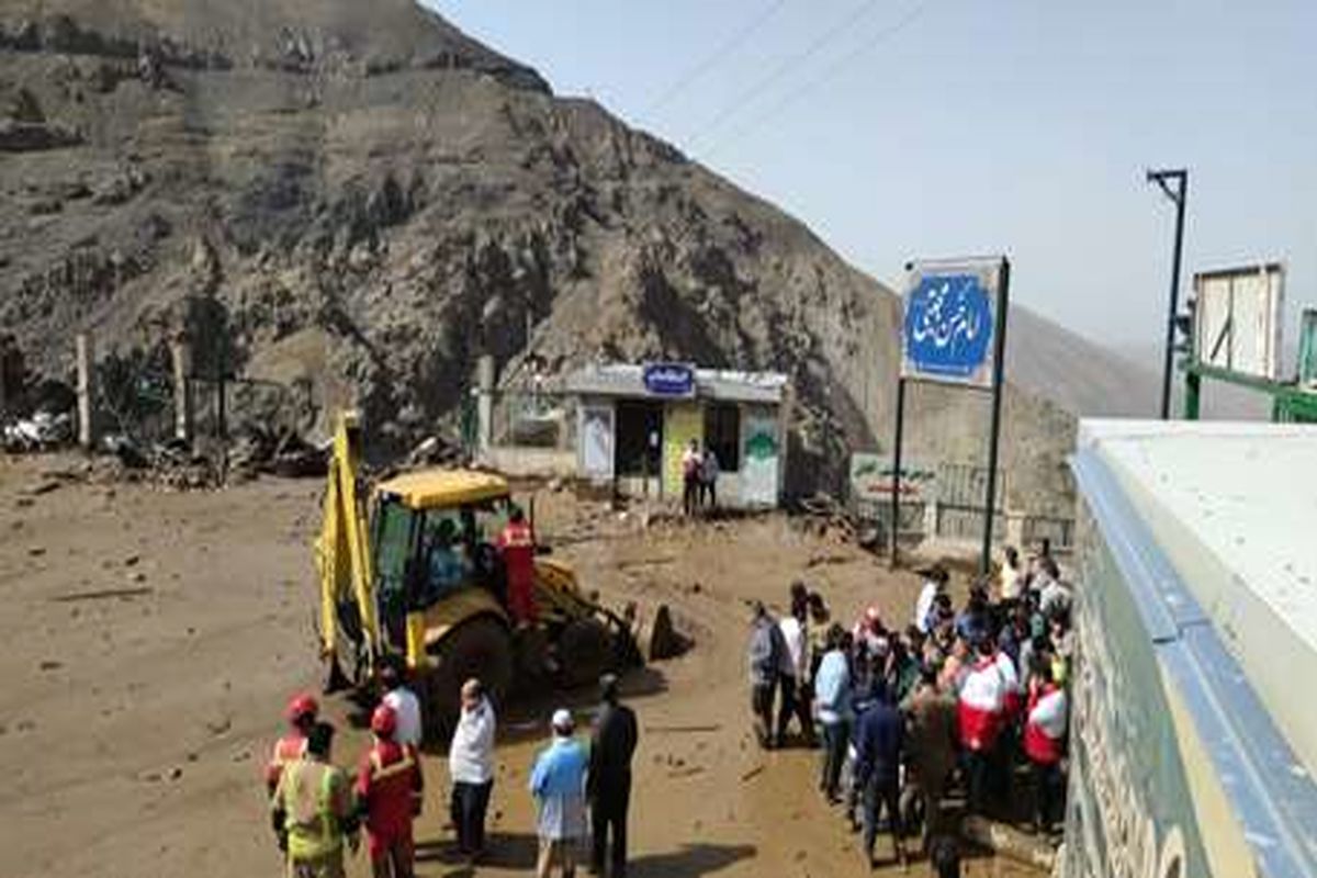 سیل امامزاده داوود تهران ۸ مصدوم و ۴ کشته داشت/ جستجو برای مفقودین احتمالی ادامه دارد