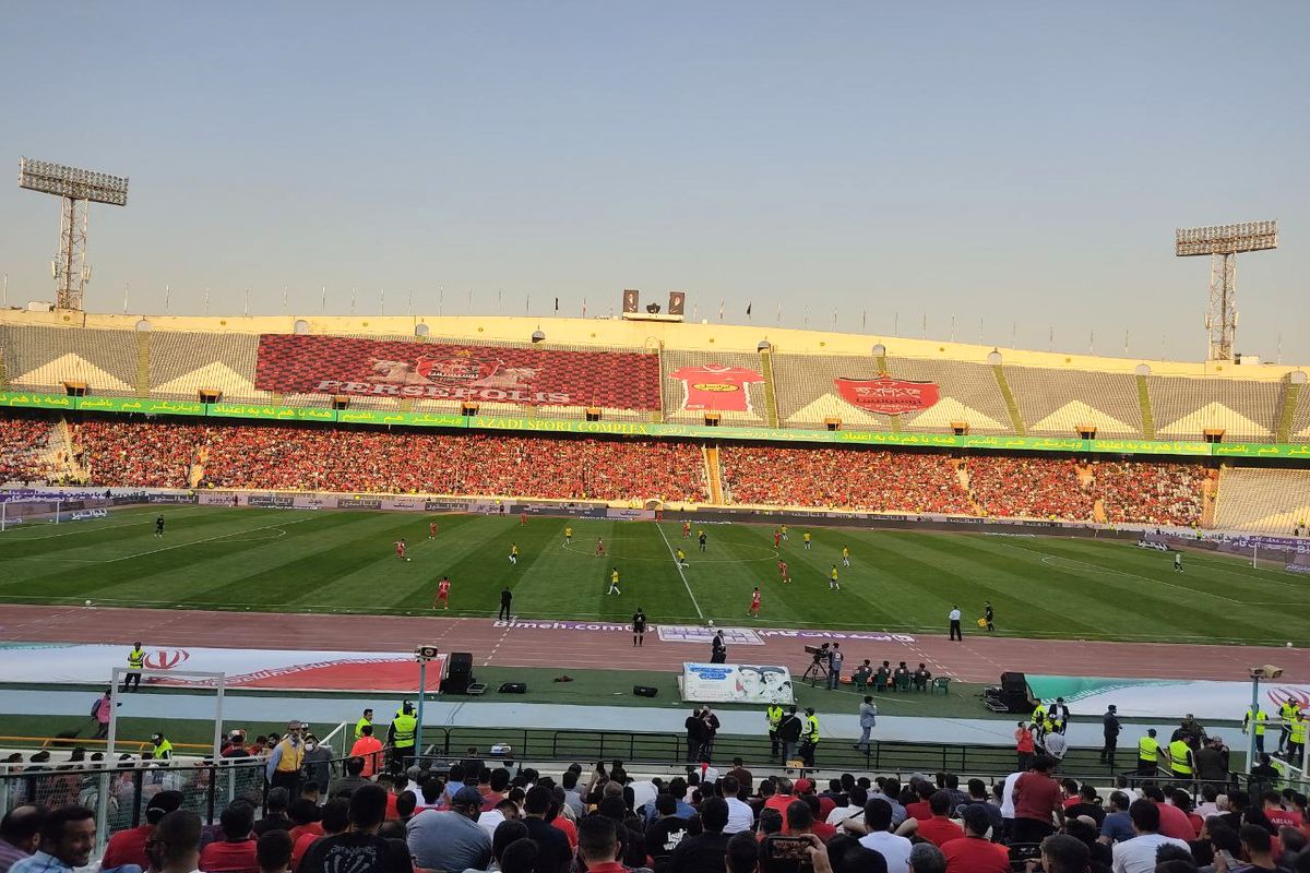 تصویر جالب دیده نشده از بازی پرسپولیس و نفت آبادان