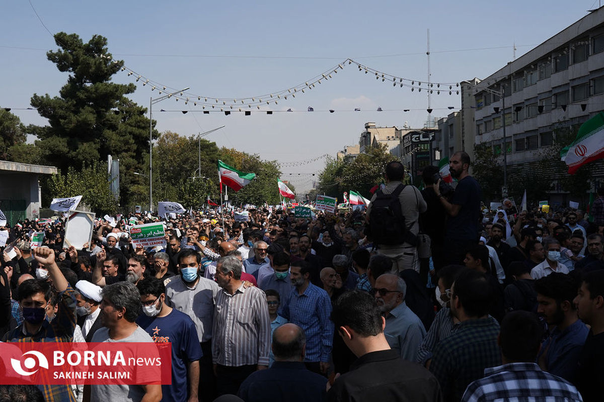 اجتماع بزرگ امت رسول الله(ص)؛ پاسخ کوبنده ملت ایران به آشوبگران/ شهید حسین تقی‌پور تشییع شد