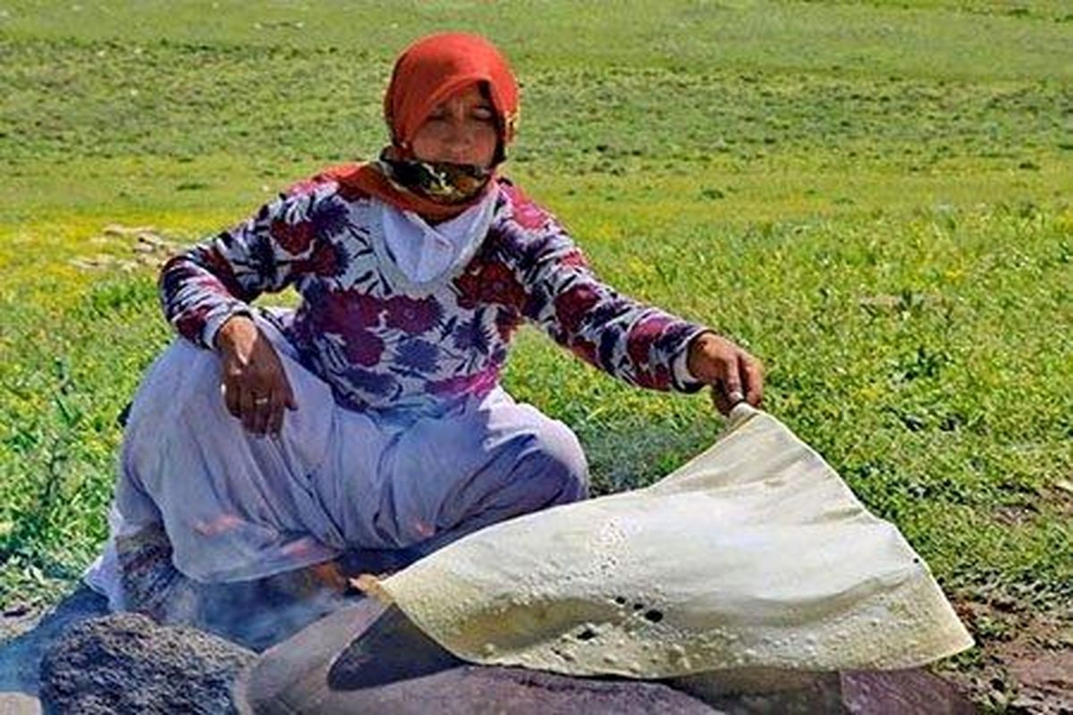 برگزاری جشنواره نان سنتی یوخا در شهرستان کلیبر به‌مناسبت هفته گردشگری