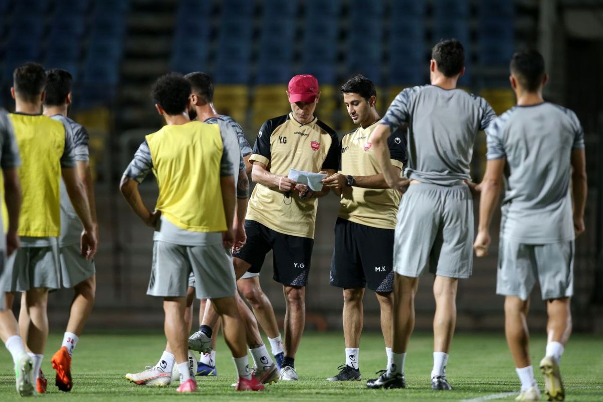 رونمایی از ترکیب احتمالی و جدید پرسپولیس برابر تراکتور