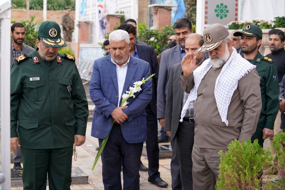 معاون سپاه: ملت ما، قدردان شهید حاج قاسم سلیمانی و شهدای مدافع حرم هستند