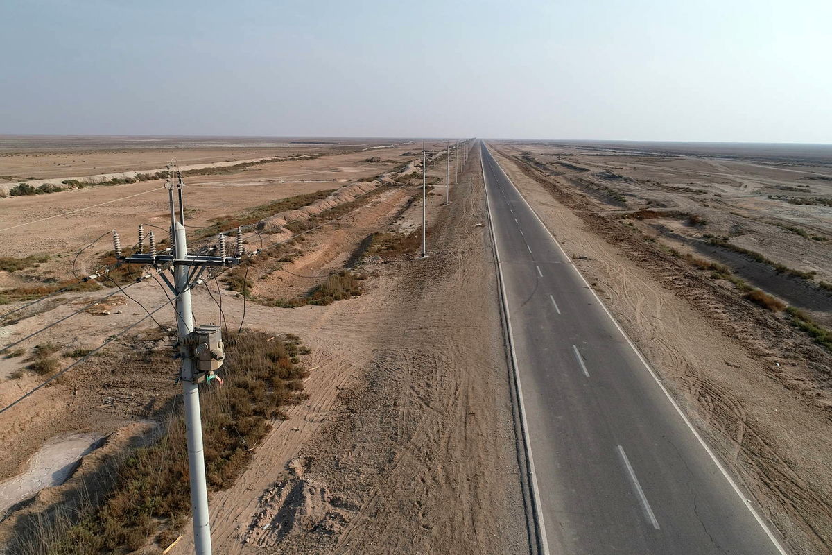 پیشرفت ۹۶ درصدی احداث شبکه برق رسانی بندر تجاری شادگان