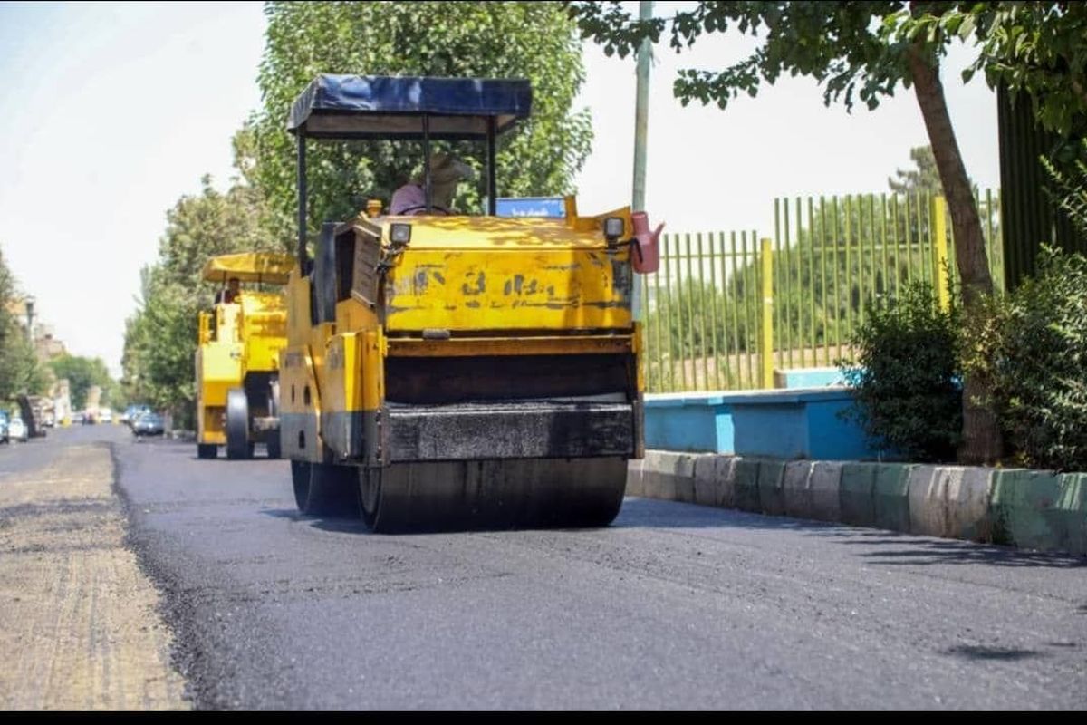 آغاز آسفالت ریزی طرح خدمت در منطقه ۱۴ تهران