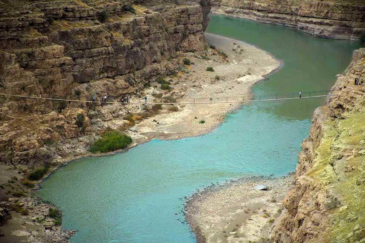 کاهش سطح آبهای زیر زمینی در لرستان